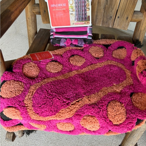 2 Piece Bath Set - Shower Curtain and Rug - Picture 10 of 11